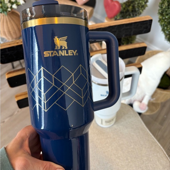 Stanley Navy and White Tumbler Duo - Set of 2 NWT - Picture 3 of 16